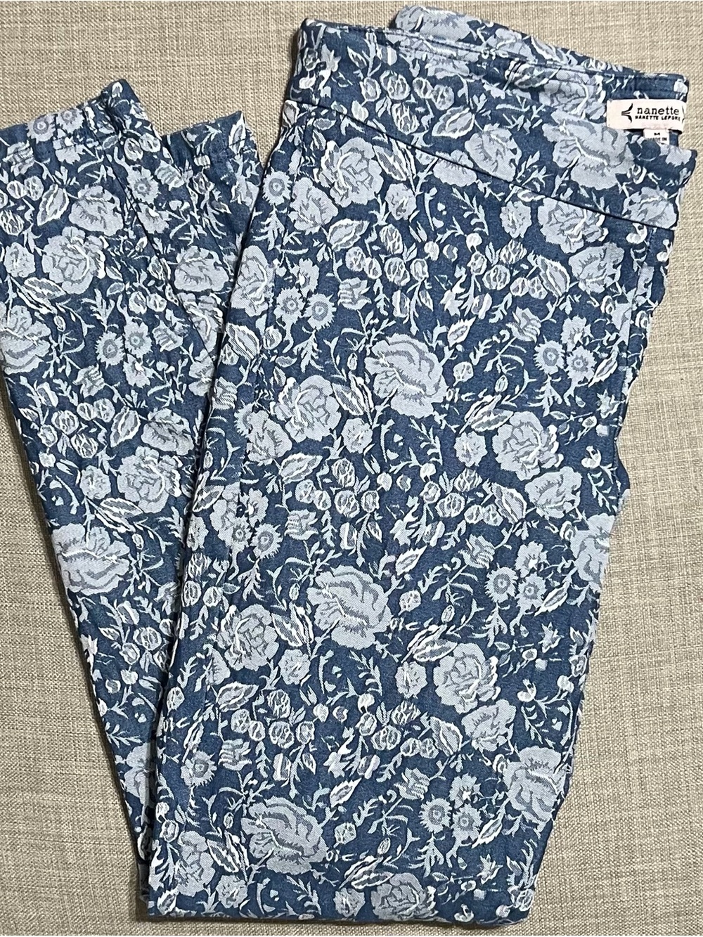 Nanette Lepore Blue Floral Women’s Jeans size medium
